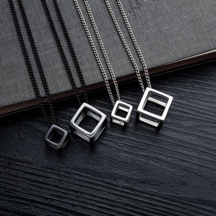 Dây chuyền hình khối lập phương ba chiều phong cách cổ điển chất lượng cao