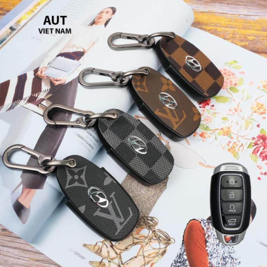 Bao da chìa khóa Smartkey Hyundai 4 nút (Accent,Santafe,Kona) da Canvas L.V xẻ túi cao cấp