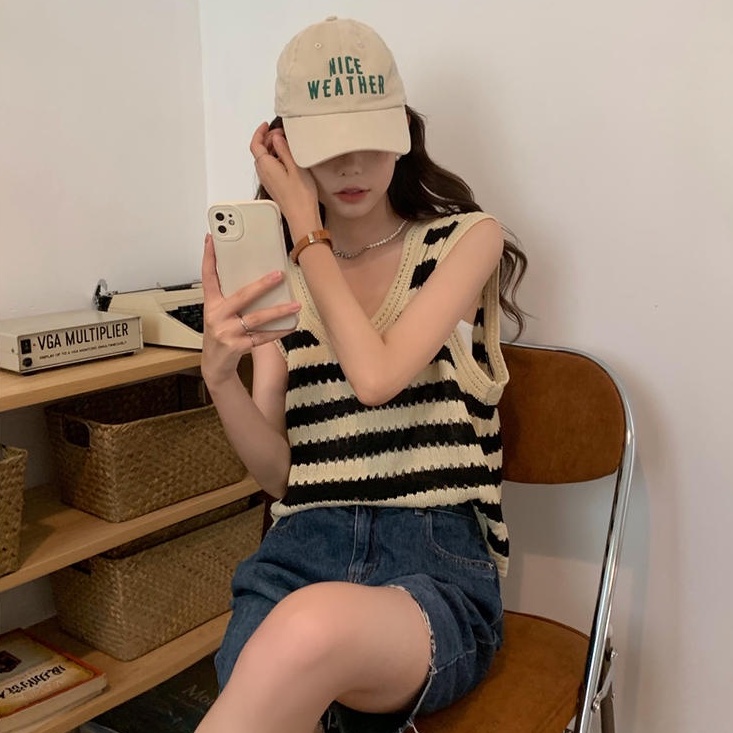 Áo Len Không Tay Dáng Rộng Họa Tiết Kẻ Sọc 50587