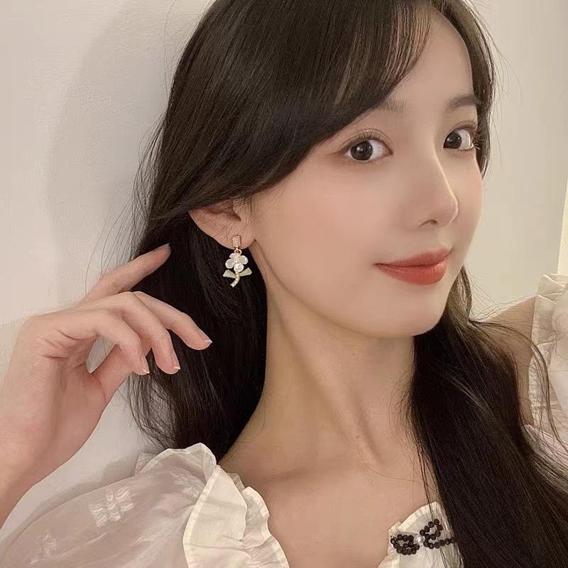 Bông Tai Hình Hoa Đính Ngọc Trai Thời Trang Hàn Quốc