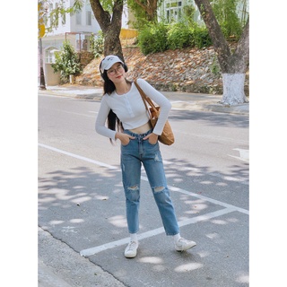 Áo Croptop Tay Dài Màu Trắng Có Nút CTTD-T1