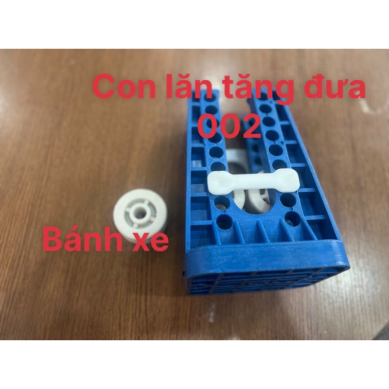 Con lăn tăng đưa đế lăn gối đở guồng quạt ao cá hồ tôm nhựa chất lượng