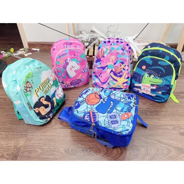 . KT: 10*31*24 cm. Cho bé đi học mẫu giáo, tiểu học hoặc đi chơi.