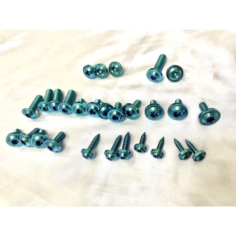 COMBO 28 ỐC TITAN GẮN FULL DÀN ÁO + DÀN CHÂN RAIDER/SATRIA FI CỰC ĐẸP