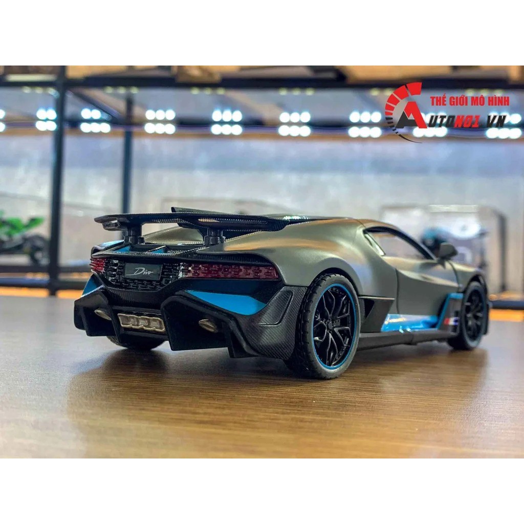 MÔ HÌNH XE BUGATTI DIVO BLACK BLUE 1:24 HENGTENG MODEL 7432