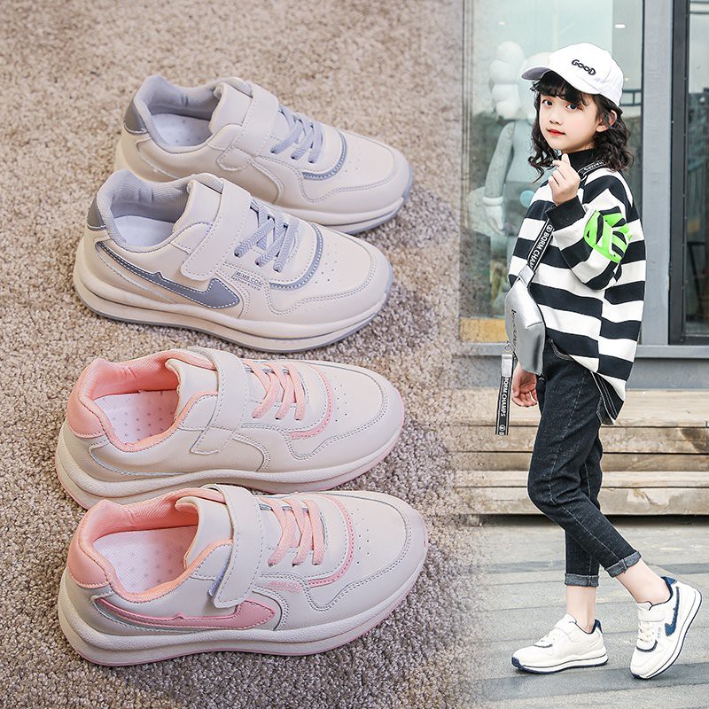 Giày Thể Thao Thời Trang 2021 Dễ Phối Đồ Cho Bé