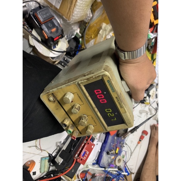 Máy cấp dòng 30V-5A Gaatten