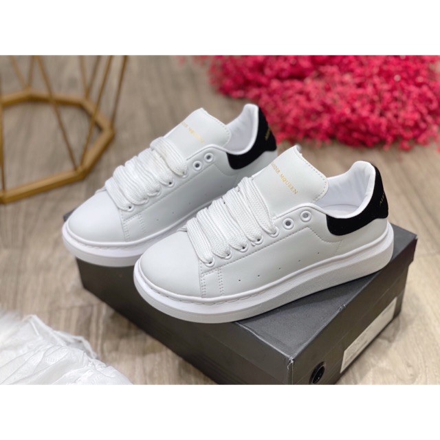 Giày thể thao mqueen vip trắng gót đen basic fullbox
