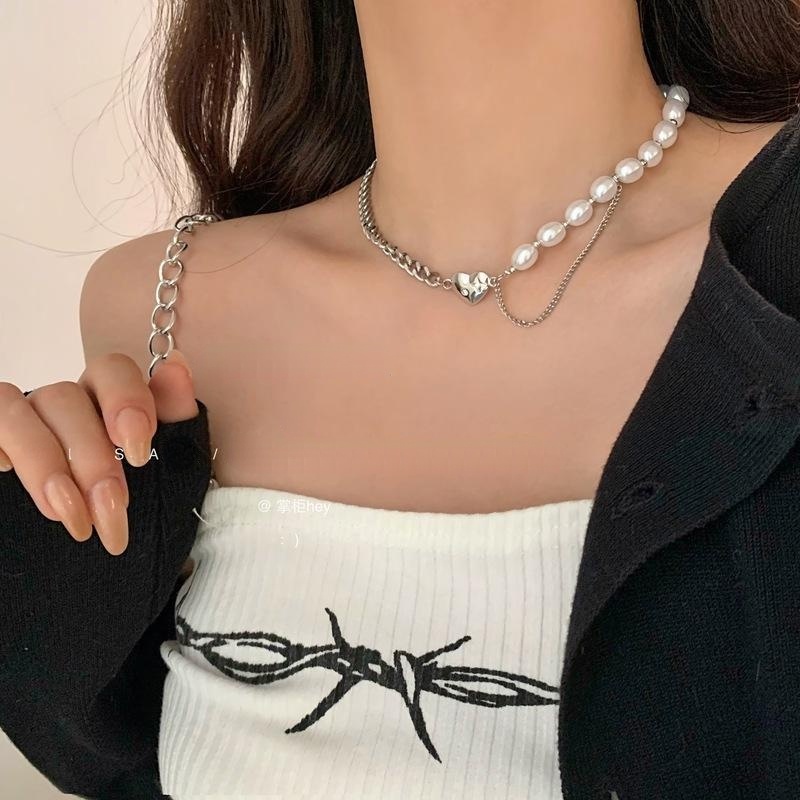 Vòng cổ chuỗi xích hai lớp phối hạt ngọc trai giả mặt trái tim phong cách hip hop 19a1315