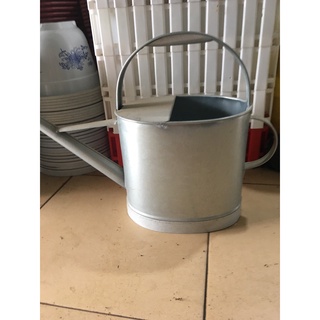 Bình ô doa tưới cây bằng tôn dung tích 10 lít