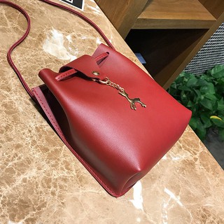 Túi đeo chéo nữ thời trang
