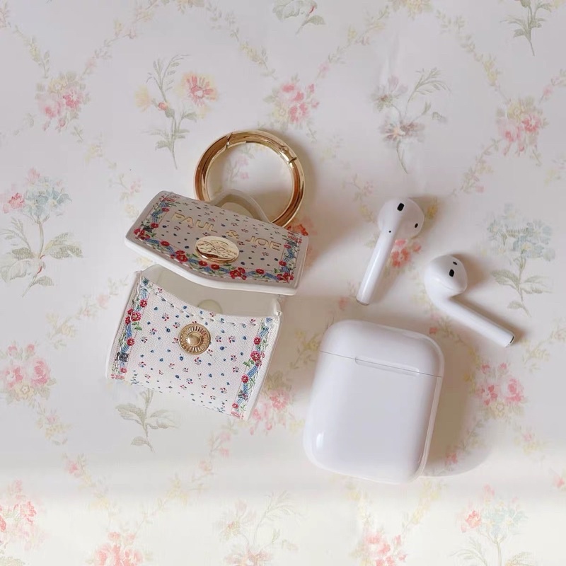 CASE ĐỰNG AIRPODS 1/2 AIRPODS PRO PAUL&JOE CÓ IRING MÓC VÀO TÚI XÁCH
