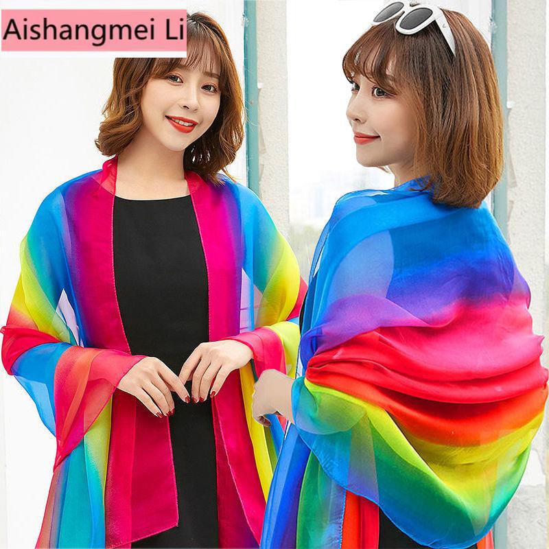 Khăn Choàng Chiffon Lụa Màu Gradient Cầu Vồng Chống Nắng Mùa Thu Đông Dễ Phối Đồ Cho Nữ