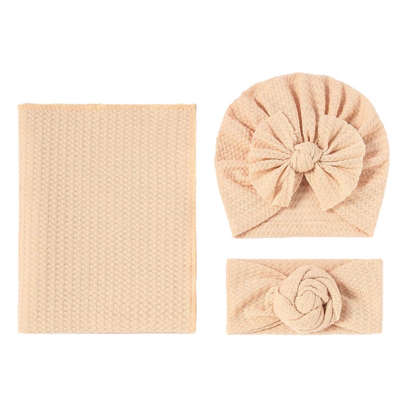 Set 3 Món Gồm Chăn Quấn Và Nón Đội Đầu Dành Cho Trẻ Sơ Sinh