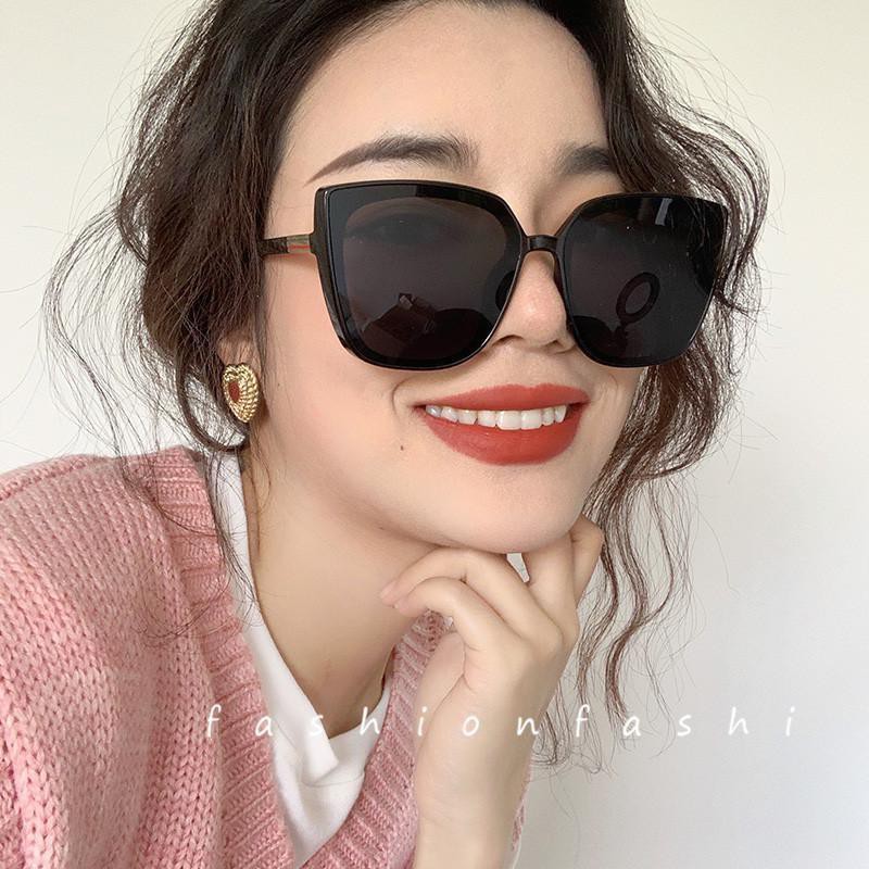 Kính mát kính râm thời trang bảo vệ mắt khỏi tia UV phiên bản hộp đẹp hot 2021 | BigBuy360 - bigbuy360.vn