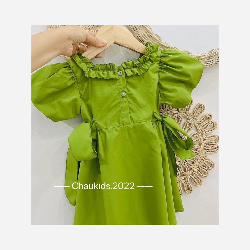 Váy xanh thắt nơ 2 bên cho bé gái