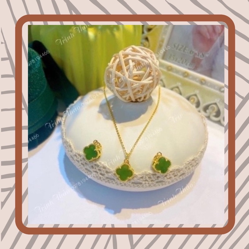 set c.ỏ 4 la ngoc bich