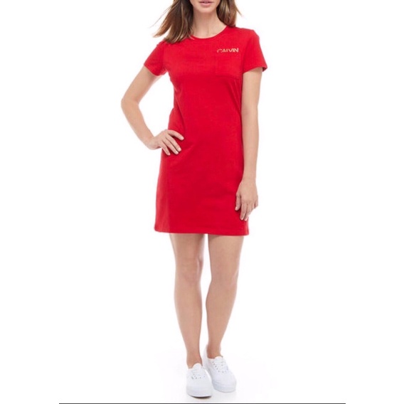 ĐẦM THỜI TRANG THỂ THAO 👉 CALVIN KLEIN