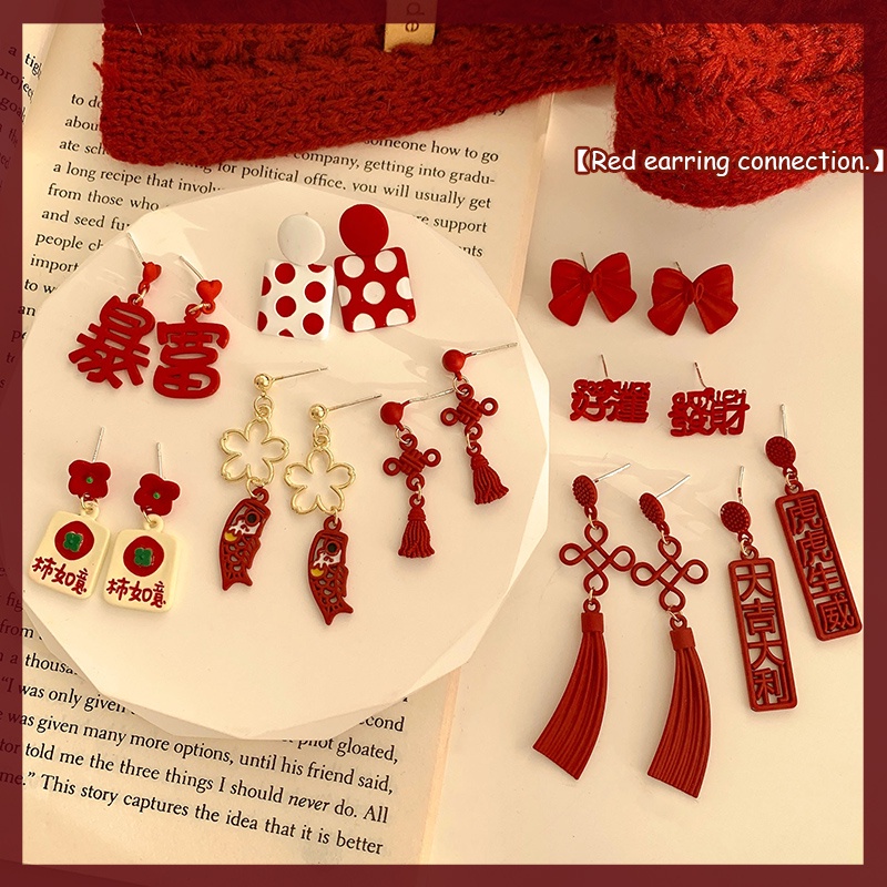 Bông tai dáng dài màu đỏ thời trang năm mới