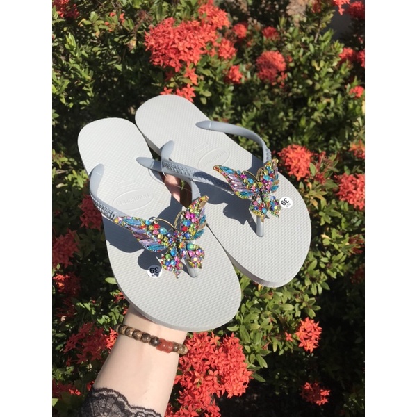 Charm bớm chúa 69k 1 cặp