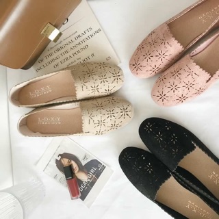 Giày lười đục lỗ hoa