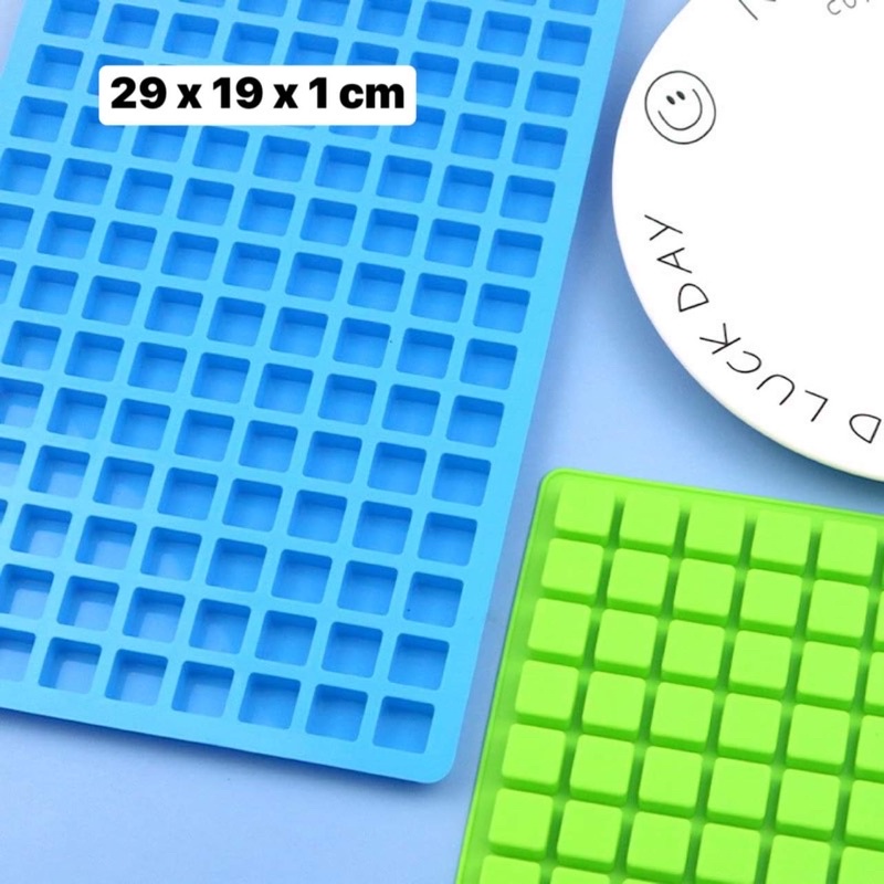 Khuôn viên đá/ hình vuông nhỏ