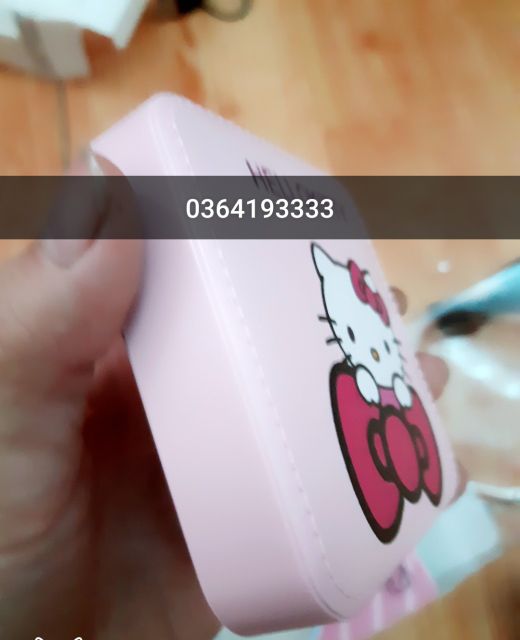 Sạc dự phòng hello kitty