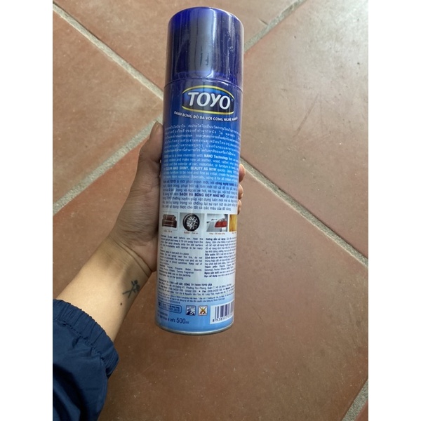 Xịt đồ gỗ Toyo làm sạch đồ gỗ ,đồ da, làm sạch trong xe  hơi ( cũ thành mới) 500ml