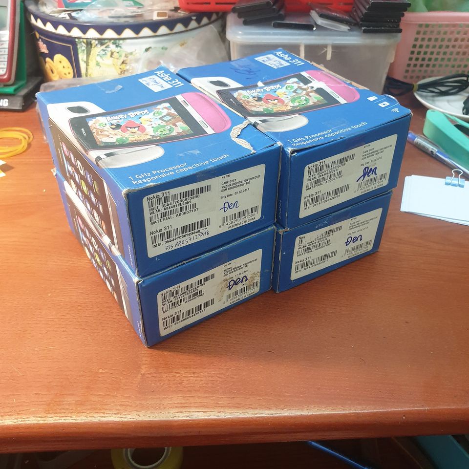 ĐIỆN THOẠI NOKIA ASHA 311 CHÍNH HÃNG FULLBOX