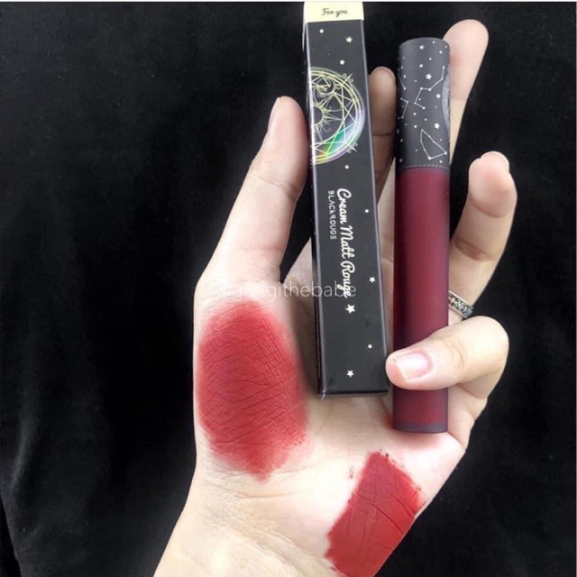 Son kem Black roug.e cream matte