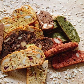 Sale 300gr bánh dinh dưỡng Biscoti Mix 3 vị chuẩn Healthy hỗ trợ kiểm soát cân nặng, ăn vặt lành mạnh