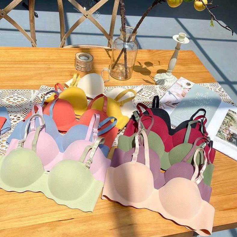 Áo Lót Quả Ngang Đúc Su Đệm Bàn Tay Đẩy Ngực Thông Hơi Thoáng Mát 152 - LADY