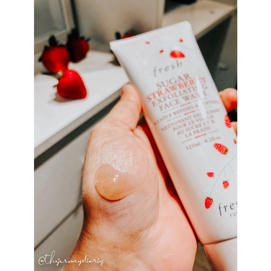 FRESH Sữa Rửa Mặt Dâu Tây Fresh Sugar Strawberry Exfoliating Face Wash