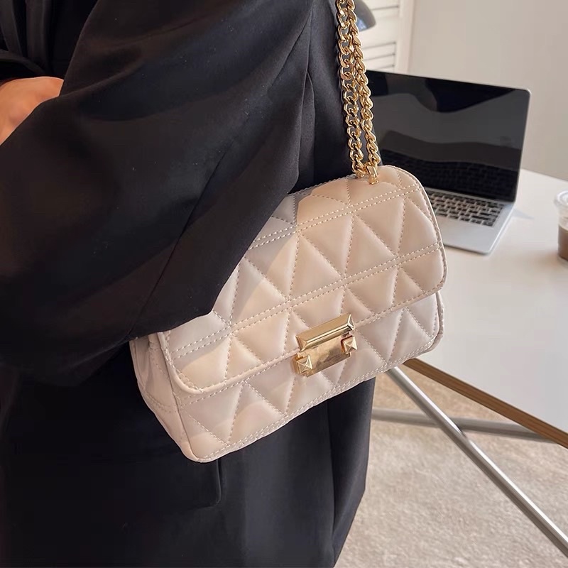 Túi Xách Nữ Trần Trám Nhẹ Nhàng Nữ Tính