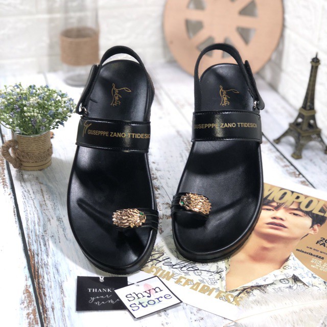 Giày Dép Giá Rẻ ( Ảnh Thật ) Dép sandal quai hậu xỏ ngón gắn mắt rồng đẳng cấp .