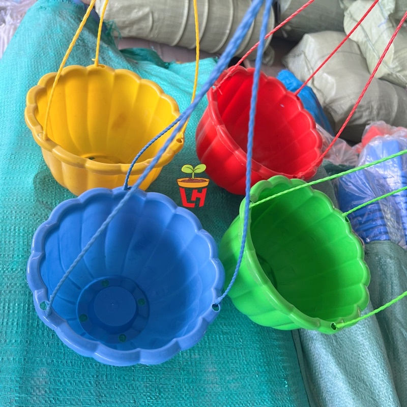 Chậu nhựa treo bí + dây treo
