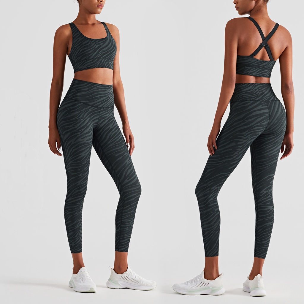 Trang phục áo ngực và quần legging lưng cao chỉnh được sành điệu cho nữ
