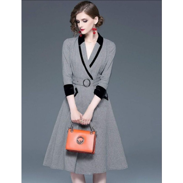 Đầm ASOS tay lỡ