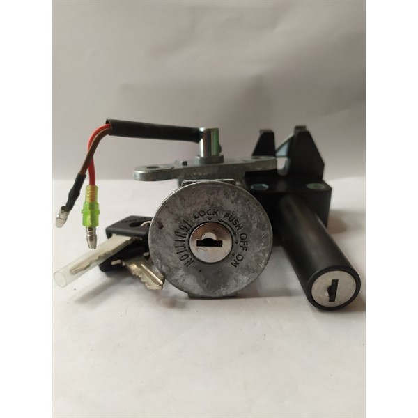 KHÓA YAMAHA NỘI TAURUS (trung)