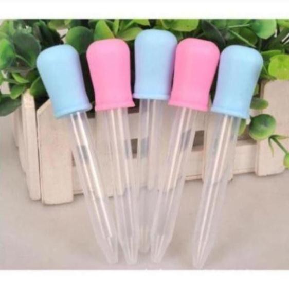Ống hút sữa cho bé