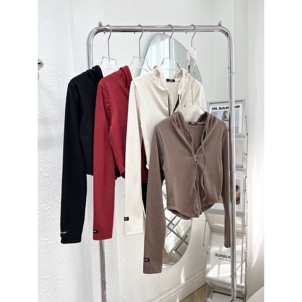 Áo khoác croptop có nón kéo khóa tay dàiSize: 35kg - 45kg