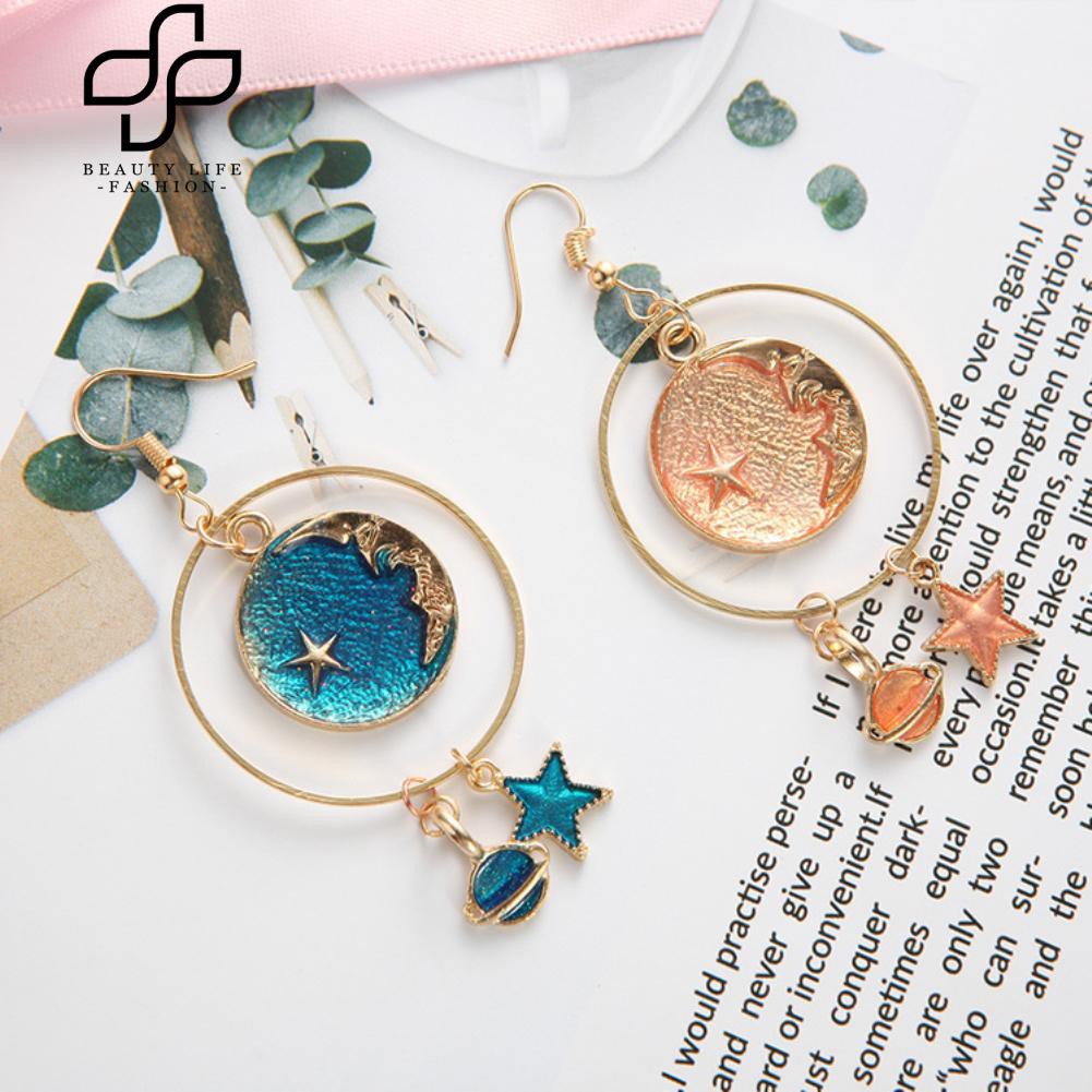 Đôi khuyên tai phong cách vũ trụ đáng yêu