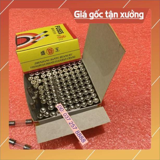 . Cầu chì thủy tinh 8A/250 v -5x20mm ..