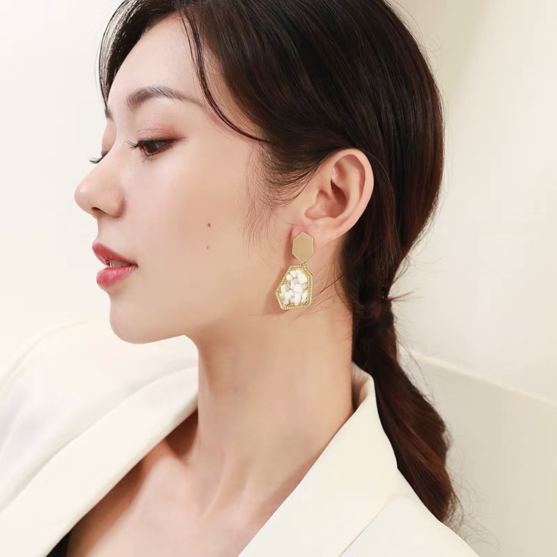 Hoa tai đính hạt xinh nữ tính - Maben