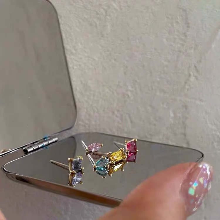 Bông Tai Hình Học Đính Đá Zircon Màu Cầu Vồng Phong Cách Retro Thời Trang