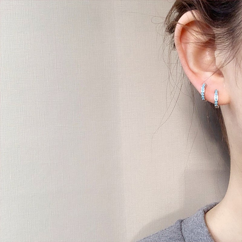 Đôi khuyên tai tròn đính đá lấp lánh đơn giản cá tính dành cho nữ