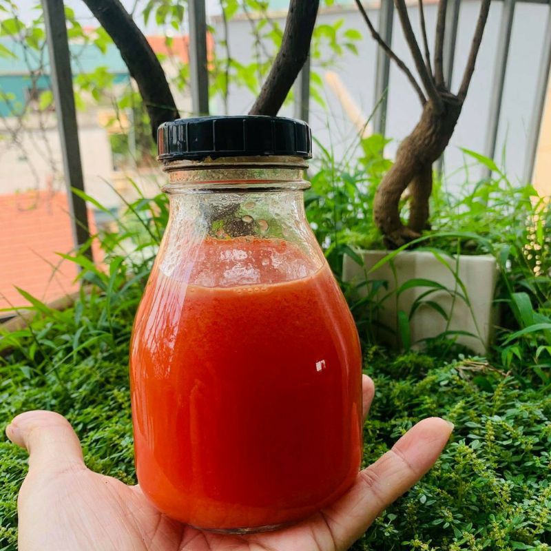 Chai thủy tinh vuông lùn 500ml nắp nhựa đen chống tràn