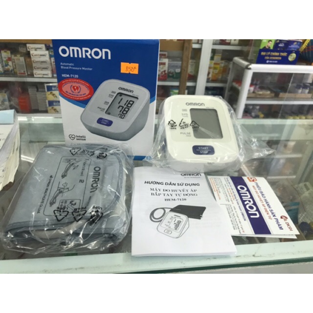 Máy đo huyết áp Omron Hem 7120