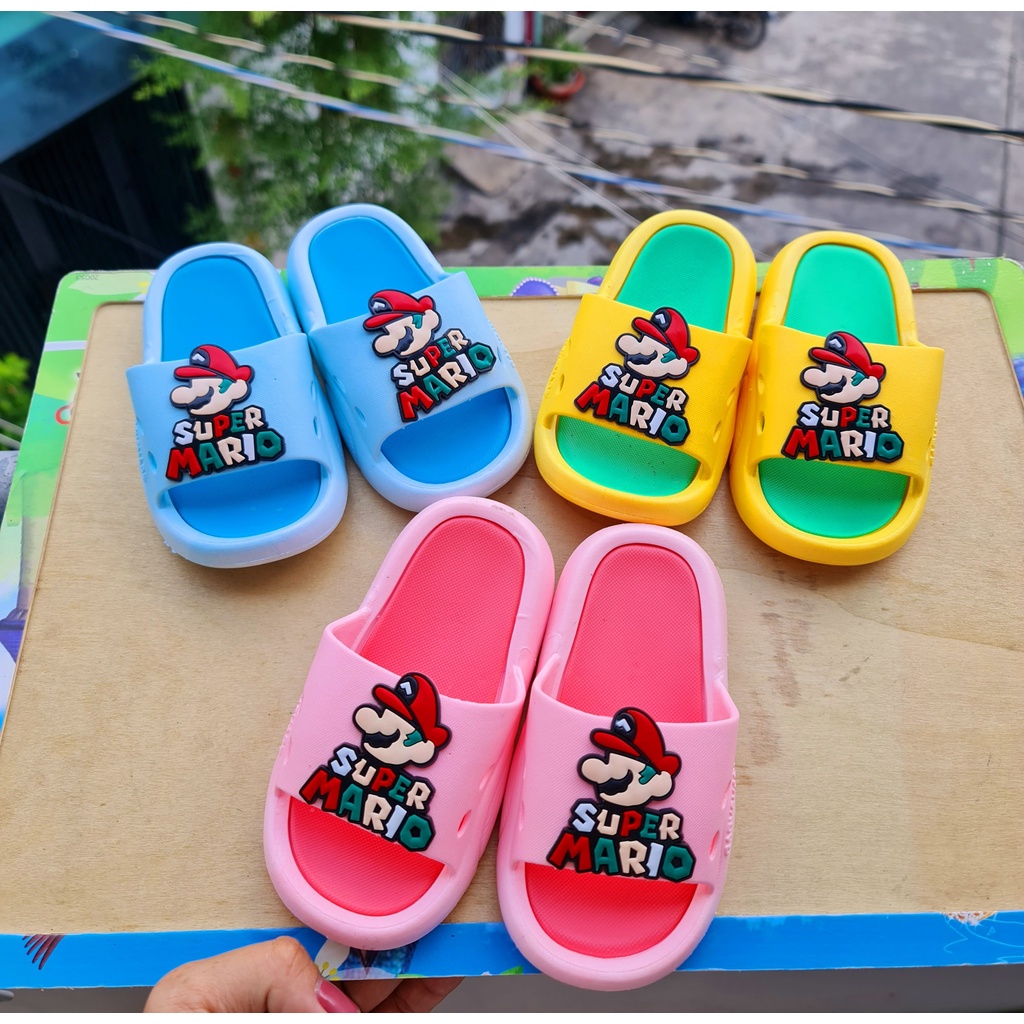 Dép bánh mì cho bé trai bé gái chất cao su mềm êm chân bé hình gấu hoạt hình Mario gấu