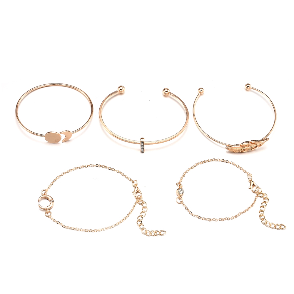 Bộ 5 vòng đeo tay mạ vàng kiểu dáng tinh tế dành cho bạn nữ